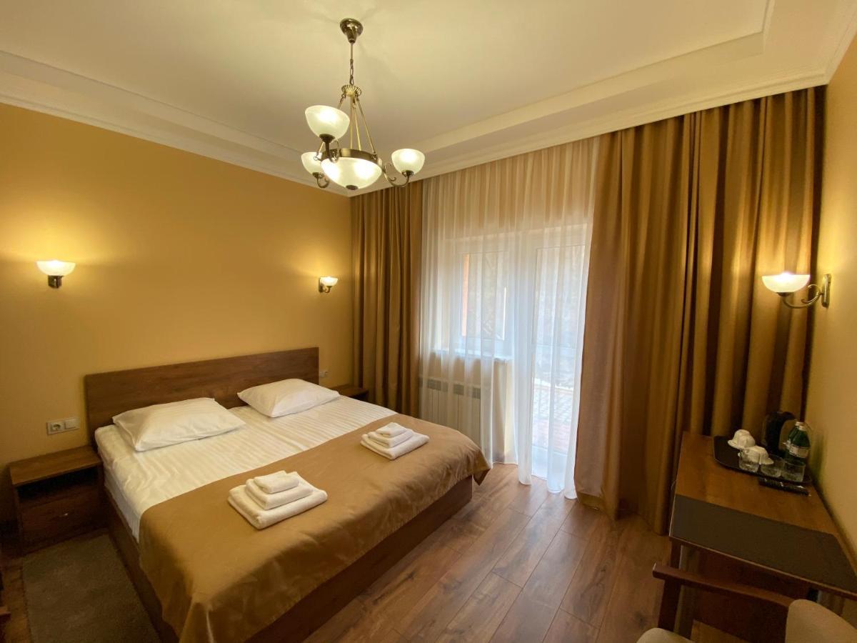 Сонячна Соната Hotel Polyana  Eksteriør billede